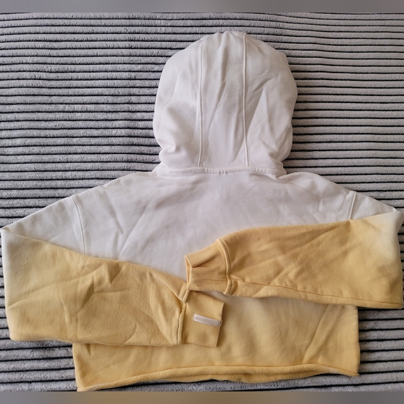 Guess Women Ombre Crop Hoodie Sweater Size XS *NWOT - Picture 2 of 3